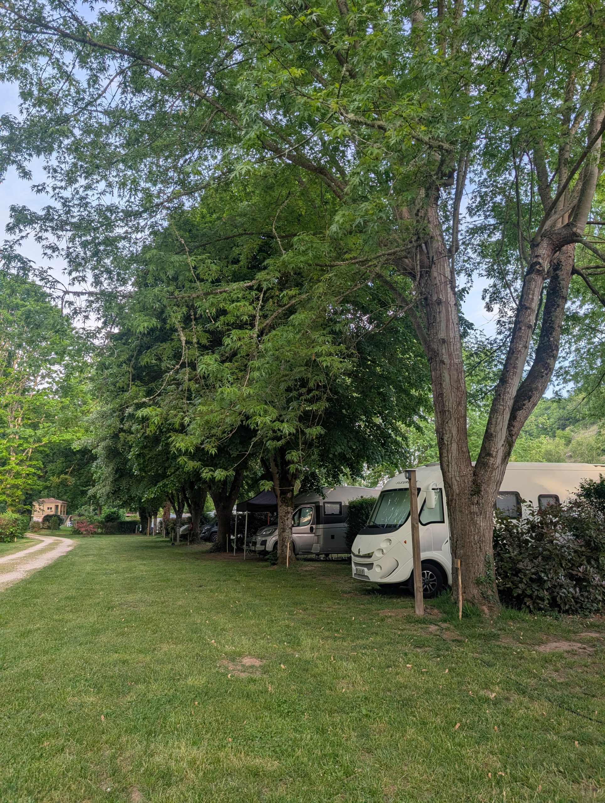 Camping du Pont de Vicq, espace naturel calme en bord de rivière